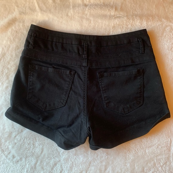 ✨Refuge Black High-Waisted Shorts - Size 10✨ - Picture 2 of 4
